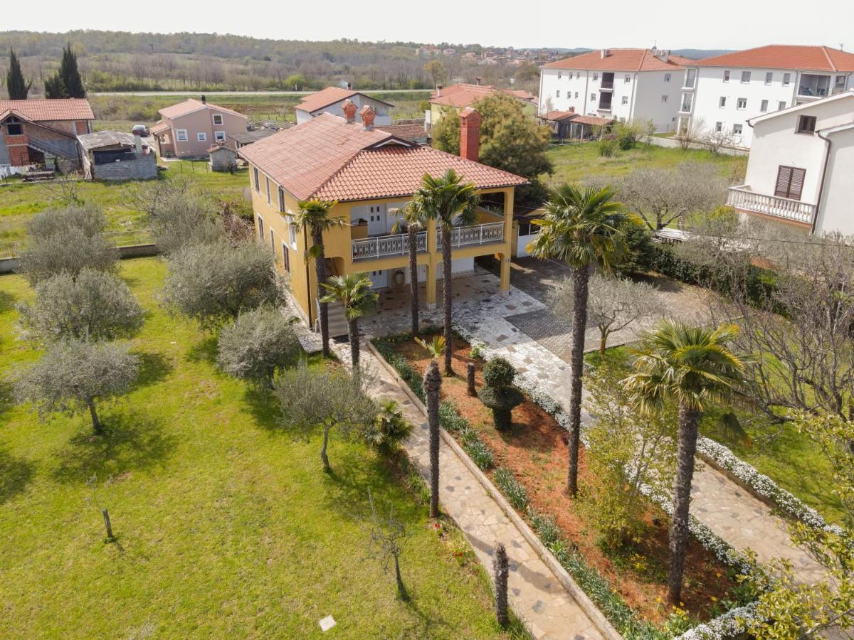 Apartment Villa Olga โปเรช ภายนอก รูปภาพ